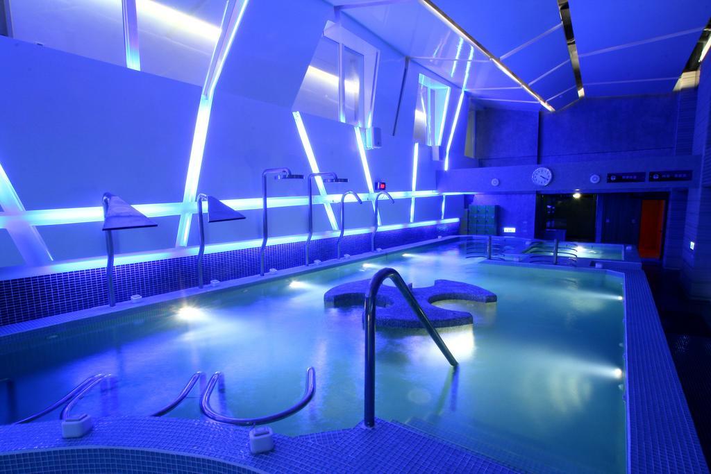 Ya Nold Fashion House Hotell Jiaoxi Exteriör bild