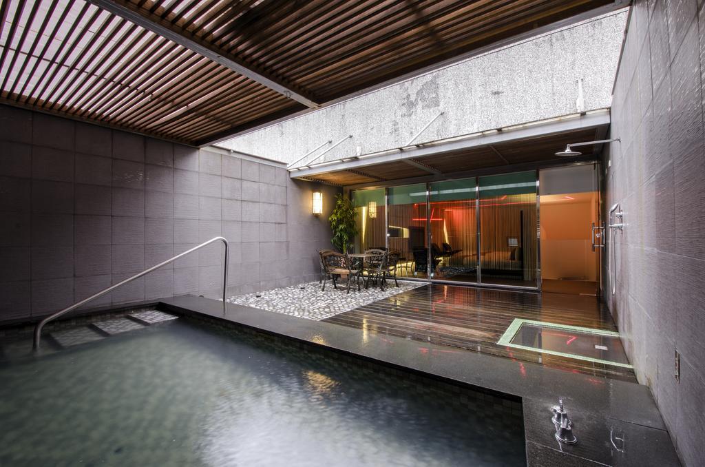 Ya Nold Fashion House Hotell Jiaoxi Exteriör bild