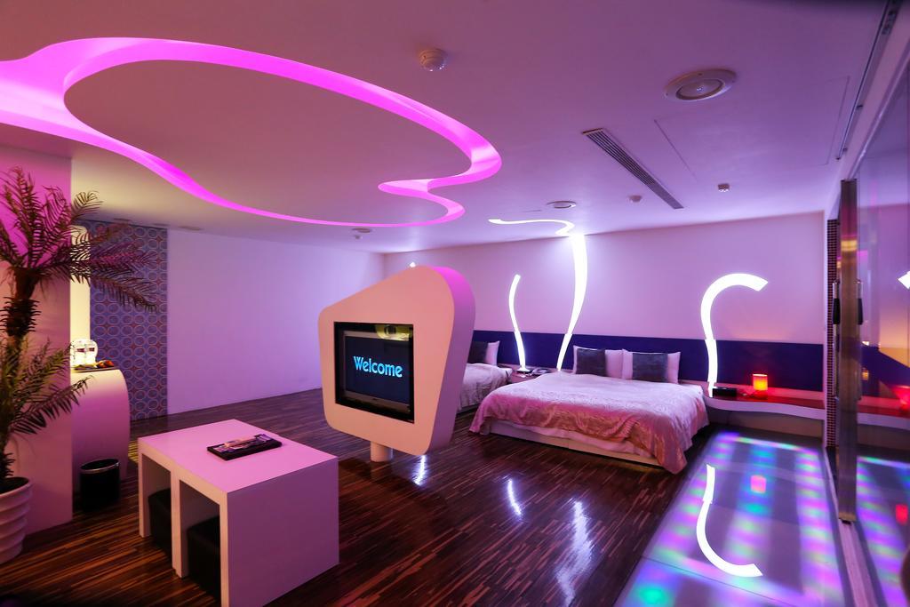 Ya Nold Fashion House Hotell Jiaoxi Exteriör bild