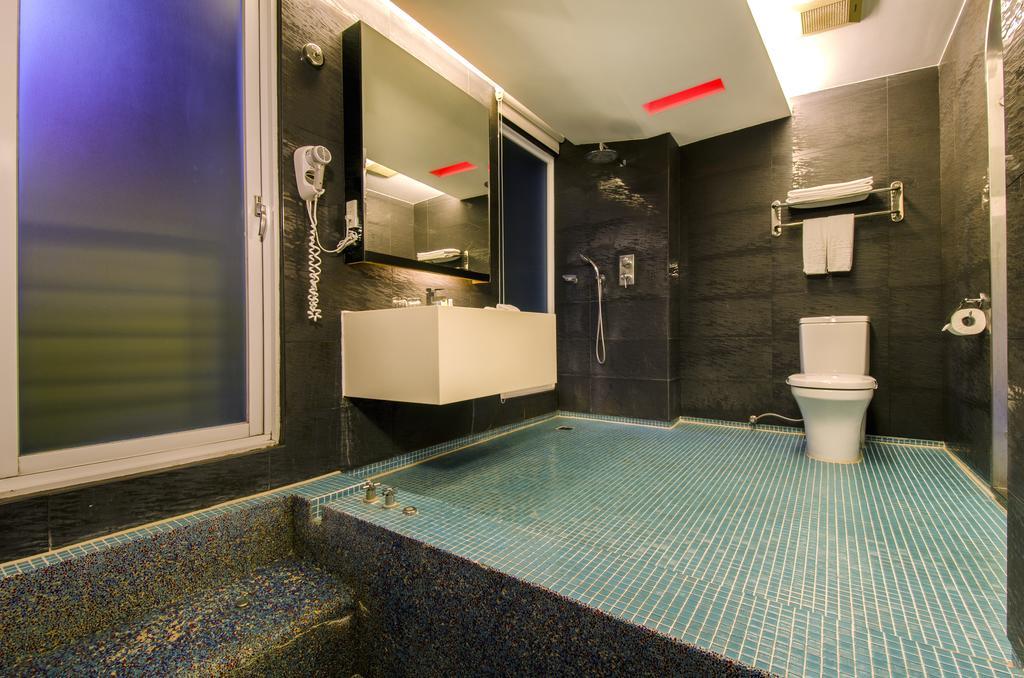 Ya Nold Fashion House Hotell Jiaoxi Exteriör bild